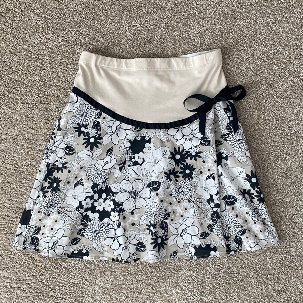 Motherhood Maternity A Line Floral Skirt